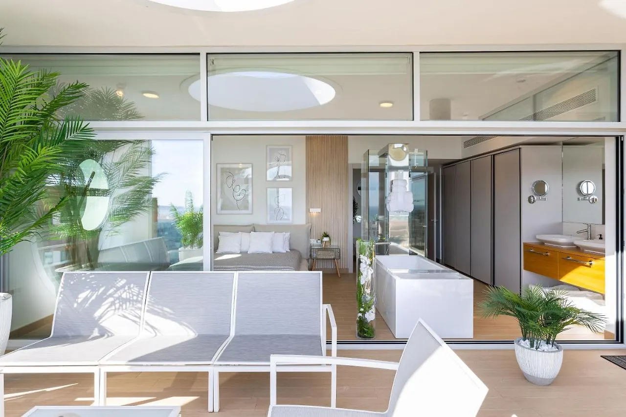 Ensuite Deluxe Jacuzzi & Parking Privado Фуэнхирола Апартаменты