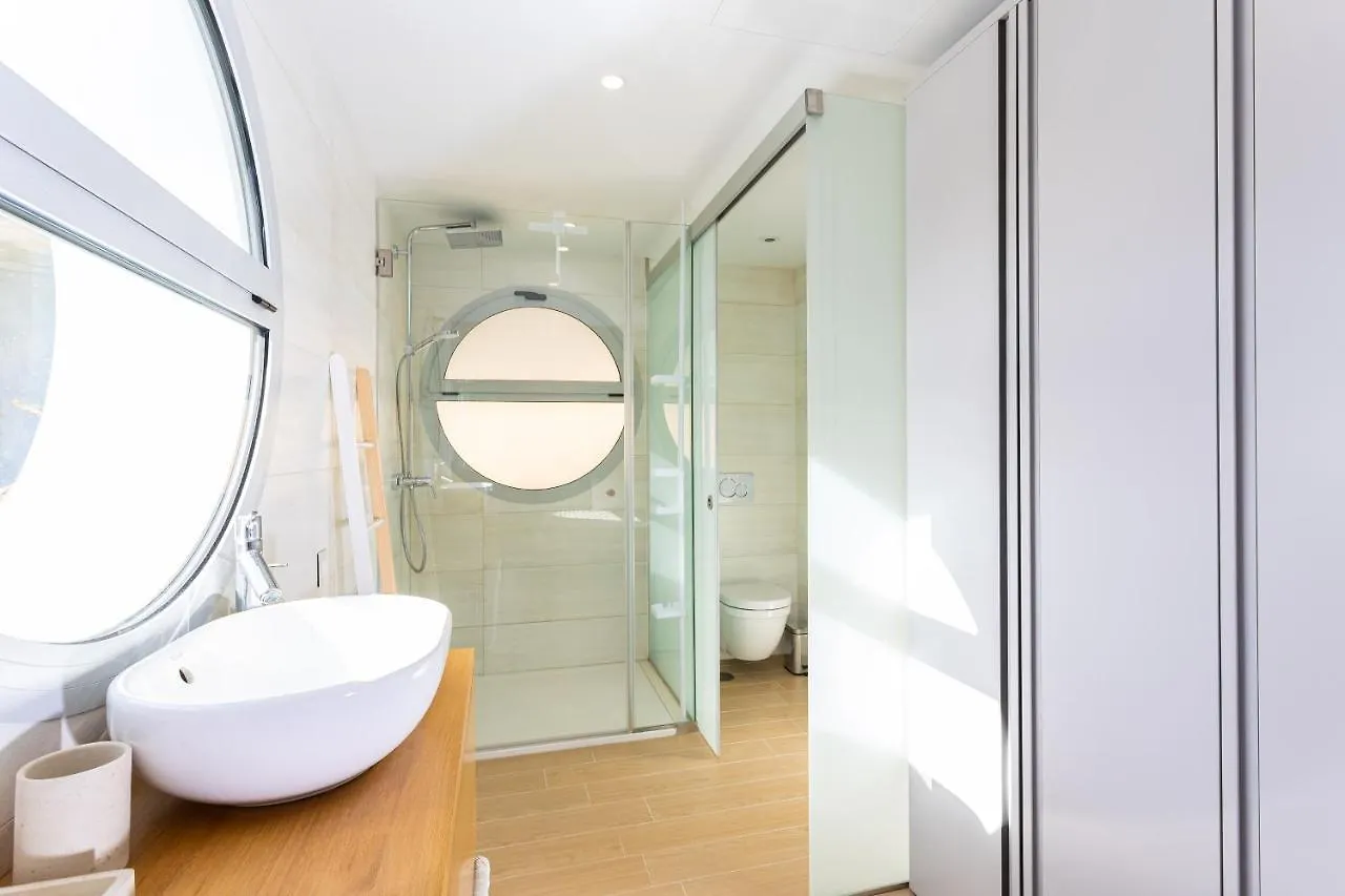 Апартаменты Ensuite Deluxe Jacuzzi & Parking Privado Фуэнхирола Испания